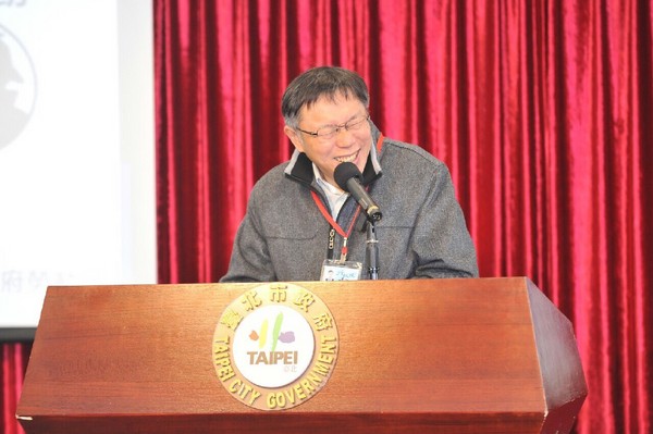 柯文哲出席市政會(huì)議后記者會(huì) 柯文哲出席市政會(huì)議后記者會(huì)